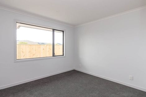 Photo of property in 35 Silicon Way, Fitzherbert, Palmerston North, 4410