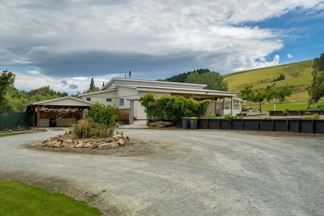 Photo of property in 75 Lockharts Road, Waitahuna, Lawrence, 9593