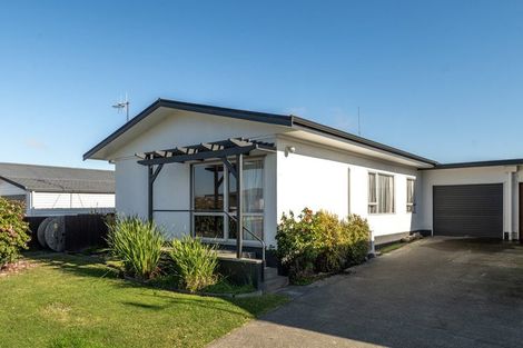 Photo of property in 22 Freyberg Avenue, Tamatea, Napier, 4112