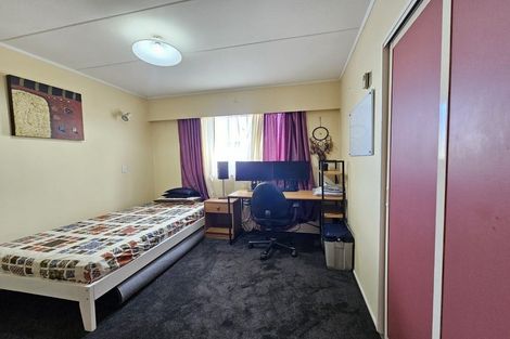 Photo of property in 80 Gray Avenue, Paraparaumu Beach, Paraparaumu, 5032