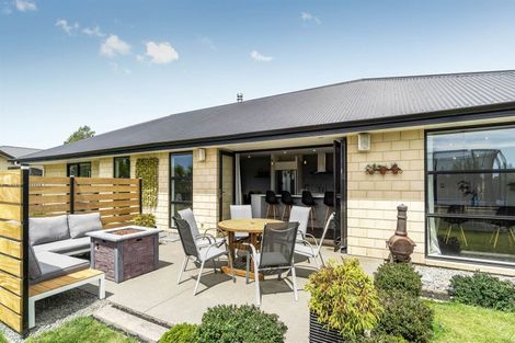 Photo of property in 76 Beaumont Drive, Rolleston, 7614