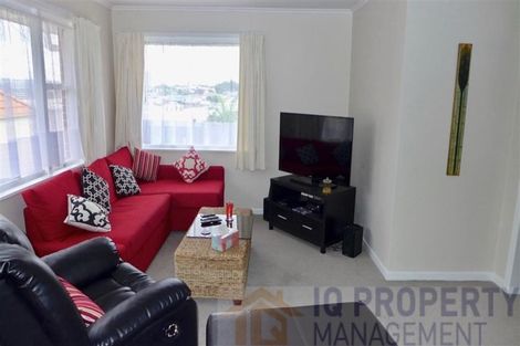 Photo of property in 1/15 East Coast Road, Milford, Auckland, 0620