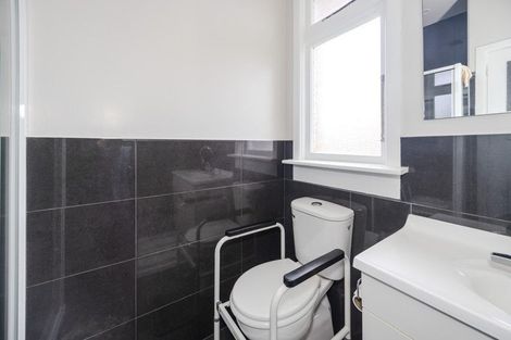 Photo of property in 25 Charles Street, Weston, Oamaru, 9401