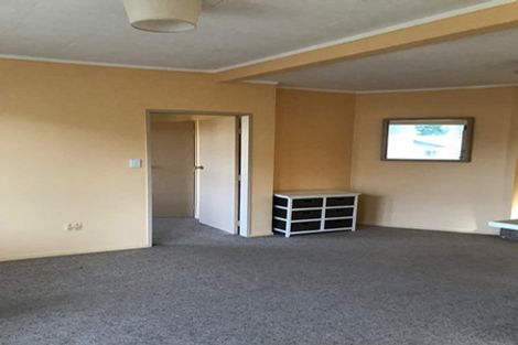 Photo of property in 108 Eden Street, Island Bay, Wellington, 6023