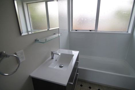 Photo of property in 112 Hay Street, Bromley, Christchurch, 8062