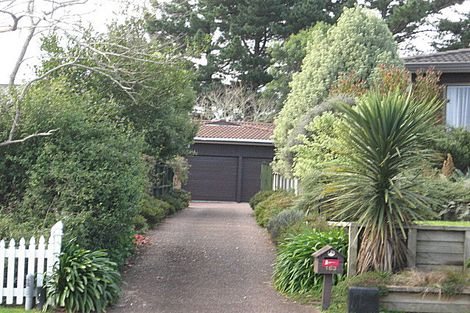 Photo of property in 163 Carnoustie Drive, Wattle Downs, Auckland, 2103