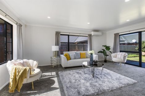 Photo of property in 19 Old Park Place, Takanini, 2112