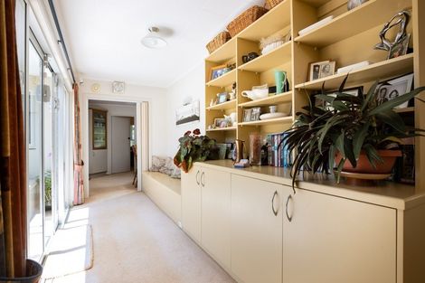 Photo of property in 172a Mangorei Road, Merrilands, New Plymouth, 4312