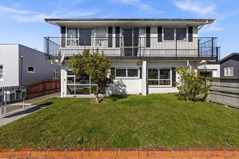 Photo of property in 1/8 Lee Road, Taradale, Napier, 4112