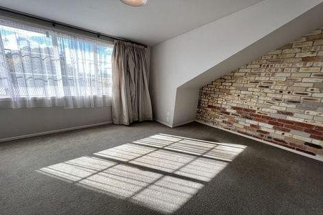 Photo of property in 120 Forest Lake Road, Forest Lake, Hamilton, 3200