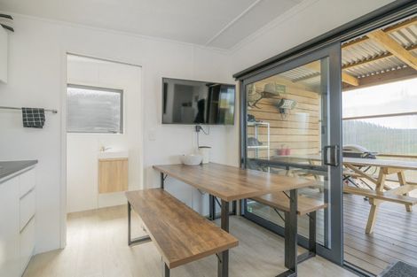 Photo of property in 116 Centennial Drive, Whitianga, 3510