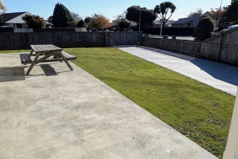 Photo of property in 22 Ashbourne Street, Burnside, Christchurch, 8053