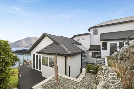 Photo of property in 16 Peregrine Place, Queenstown, 9300