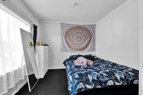 Photo of property in 22 Cook Street, Marfell, New Plymouth, 4310