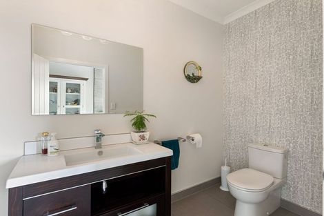Photo of property in 58 Rodeo Drive, Kelvin Grove, Palmerston North, 4414