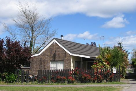 Photo of property in 2/115 Tauhara Road, Tauhara, Taupo, 3330