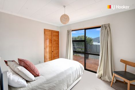 Photo of property in 52 Oxley Crescent, Broad Bay, Dunedin, 9014