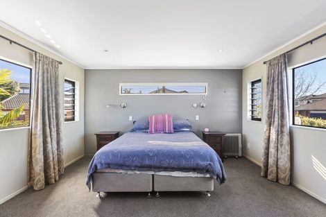 Photo of property in 21 Deanna Drive, West Harbour, Auckland, 0618