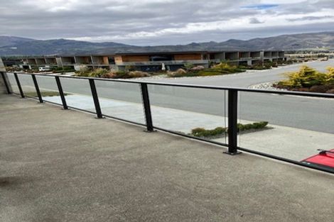 Photo of property in 16 Silverstone Drive, Cromwell, 9384