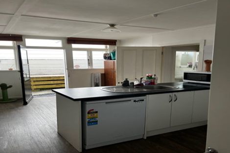 Photo of property in 22 Devon Street, Aro Valley, Wellington, 6021