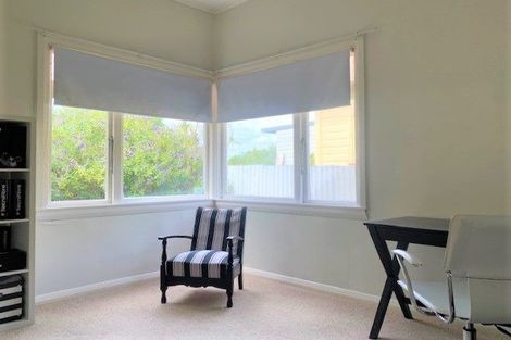 Photo of property in 86 Avenue Road, Foxton, 4814