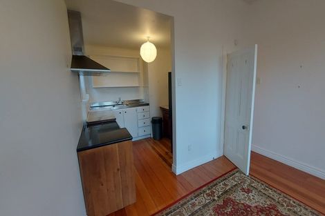 Photo of property in 61 Central Terrace, Kelburn, Wellington, 6012