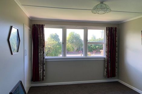 Photo of property in 67 Orawia Road, Tuatapere, 9620