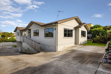 Photo of property in 52 Inverness Drive, Pyes Pa, Tauranga, 3112