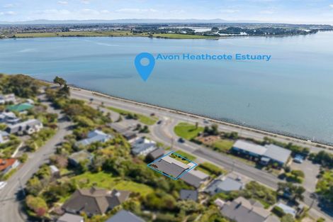 Photo of property in 2/8 Mccormacks Bay Road, Mount Pleasant, Christchurch, 8081