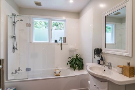 Photo of property in 95 View Road, Houghton Bay, Wellington, 6023