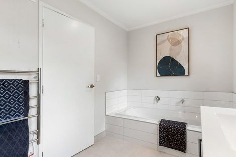 Photo of property in 20 Casey Avenue, Fairfield, Hamilton, 3214