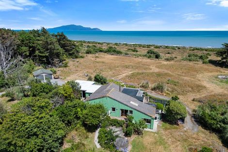 Photo of property in 69 Sims Road, Te Horo Beach, Otaki, 5581