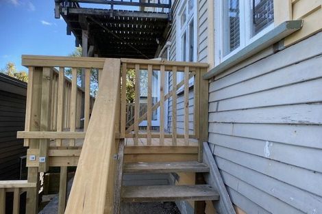 Photo of property in 55 Overtoun Terrace, Hataitai, Wellington, 6021