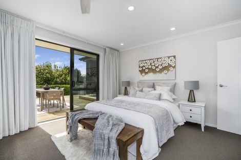 Photo of property in 2 Carex Close, Pyes Pa, Tauranga, 3112