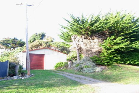 Photo of property in 25 Hemara Street, Waikanae Beach, Waikanae, 5036
