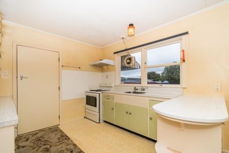 Photo of property in 6 Ellesmere Crescent, Highbury, Palmerston North, 4412
