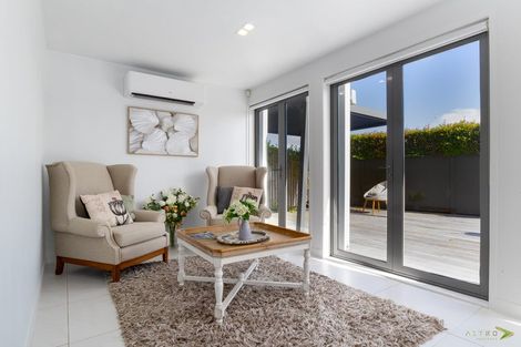 Photo of property in 1 Endymion Place, Half Moon Bay, Auckland, 2012