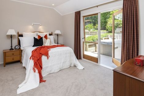 Photo of property in 62 Parkhill Road, Mellons Bay, Auckland, 2014