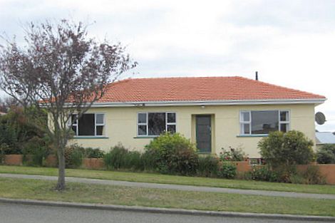 Photo of property in 64 Awamoa Road, Holmes Hill, Oamaru, 9401