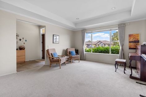 Photo of property in 96 Farringdon Avenue, Rototuna North, Hamilton, 3210