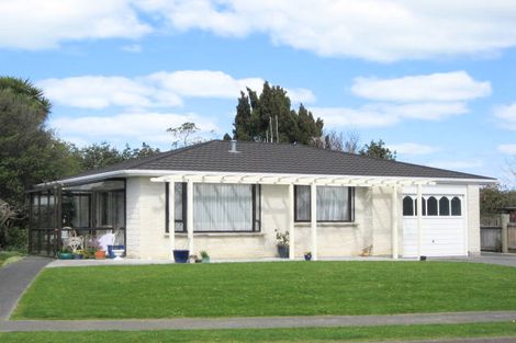 Photo of property in 3 Walker Crescent, Bulls, 4818