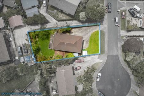 Photo of property in 7 Landsdale Place, Massey, Auckland, 0614