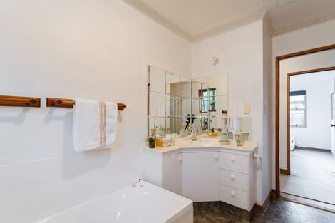 Photo of property in 10 Mountfort Street, Outram, 9019