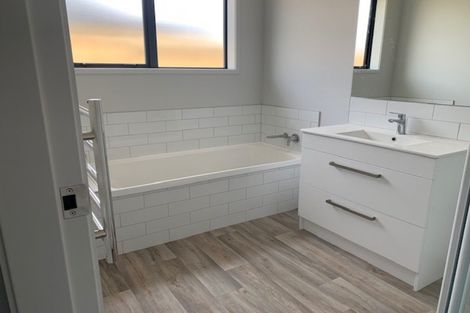 Photo of property in 87 Hills View Drive, Papamoa, 3118