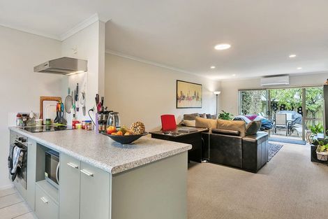 Photo of property in 2/55 Verbena Road, Birkdale, Auckland, 0626