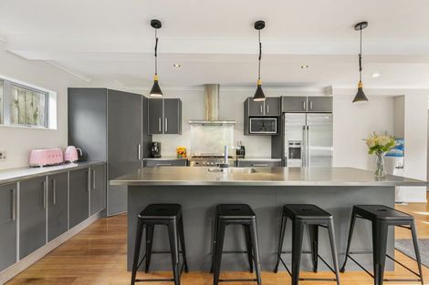 Photo of property in 35a Mandalay Terrace, Khandallah, Wellington, 6035