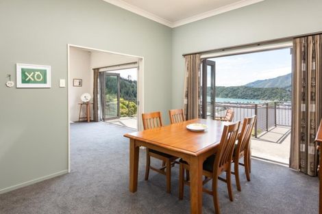 Photo of property in 24 Harbour View Heights, Picton, 7220