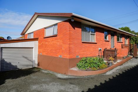 Photo of property in 19 Towey Street, Holmes Hill, Oamaru, 9401