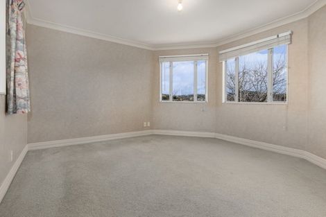 Photo of property in 40 Samwell Drive, Whitby, Porirua, 5024