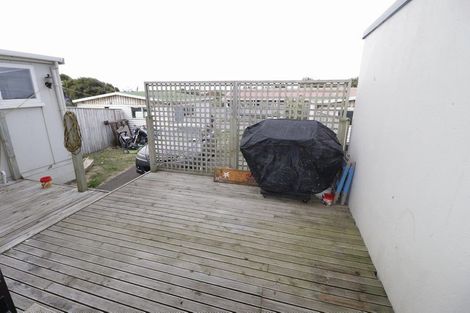 Photo of property in 12 Matipo Street, Castlecliff, Whanganui, 4501